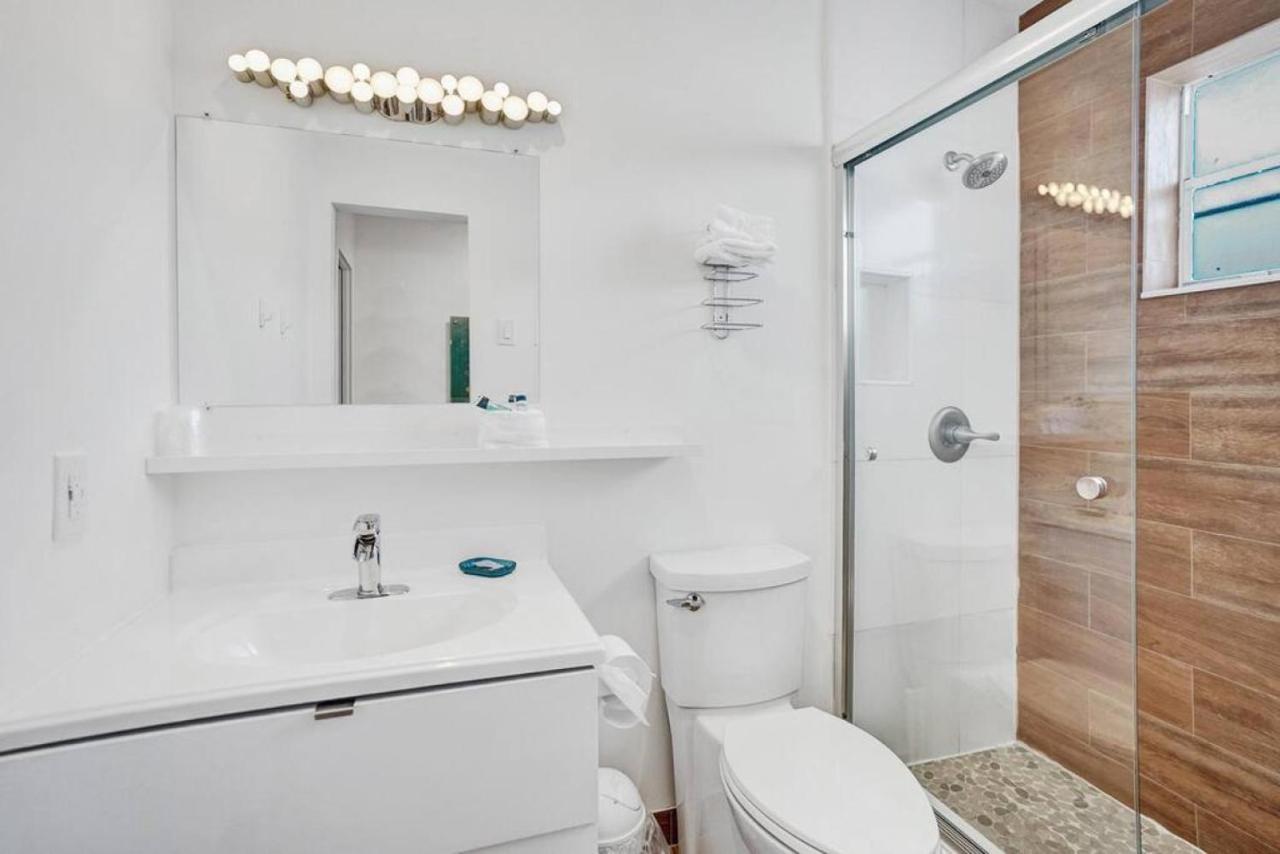 Waves Beach Town Cozy Studio Apartment Pompano Beach Buitenkant foto